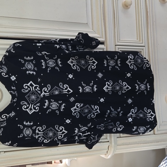 LAGENCE blouse - Picture 5 of 5